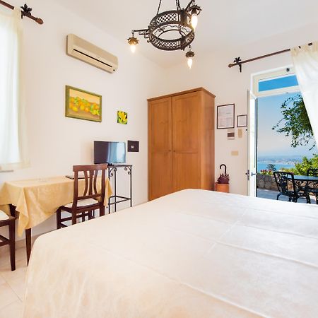 Hotel Bel Soggiorno ตาออร์มินา ภายนอก รูปภาพ