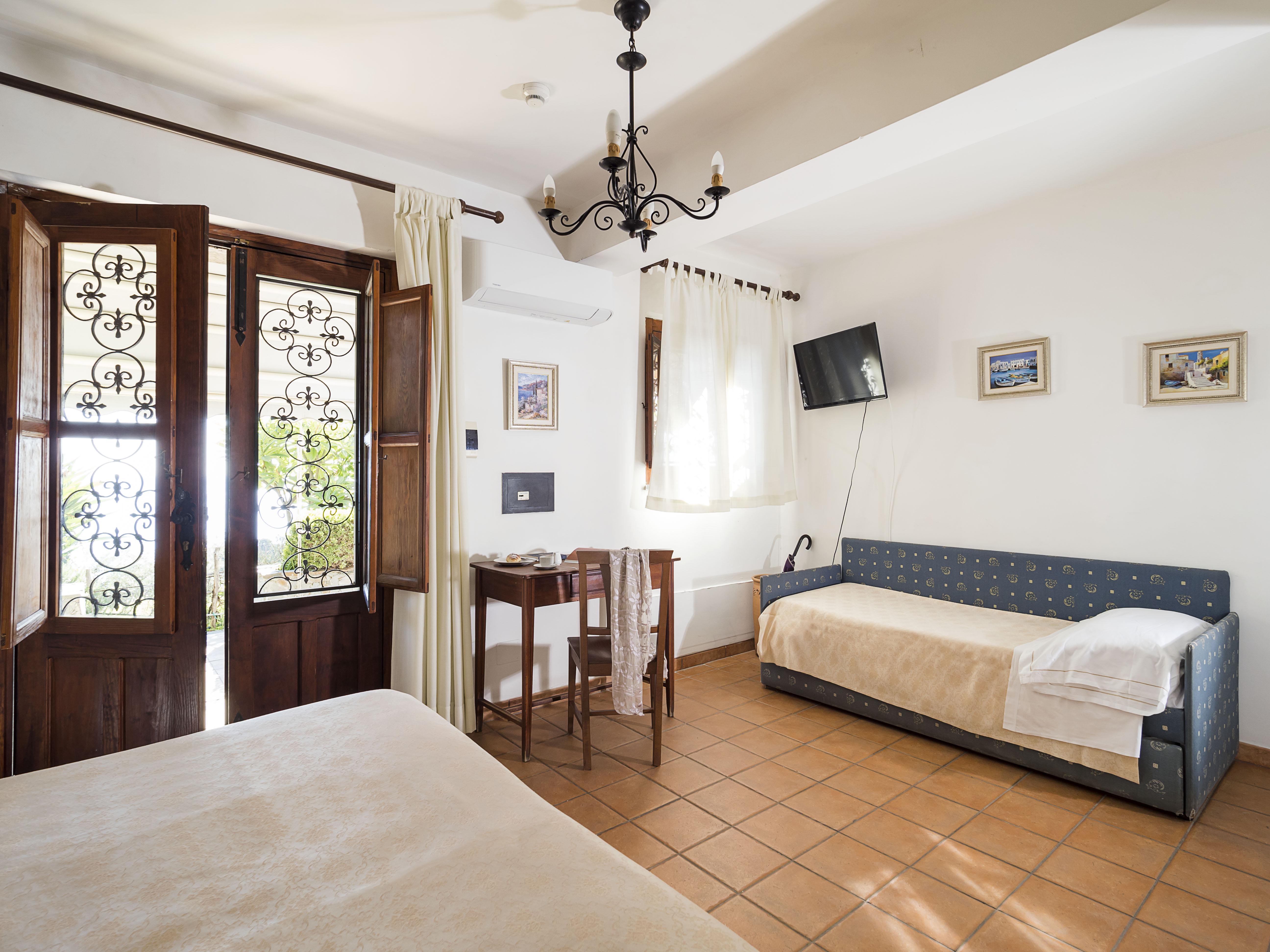Hotel Bel Soggiorno ตาออร์มินา ภายนอก รูปภาพ